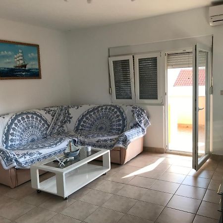 Apartmani Livk Debeljak Exteriér fotografie
