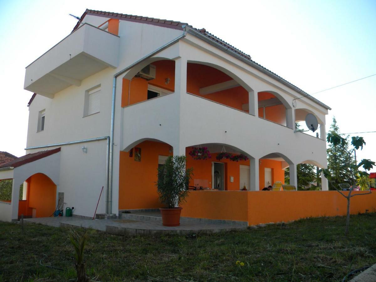 Apartmani Livk Debeljak Exteriér fotografie
