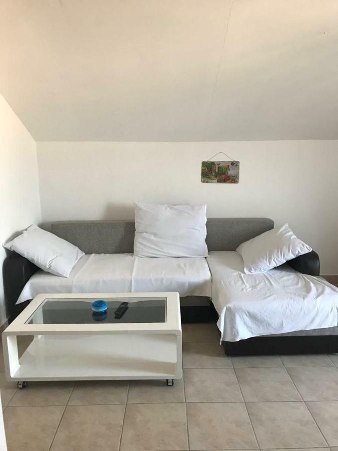 Apartmani Livk Debeljak Exteriér fotografie