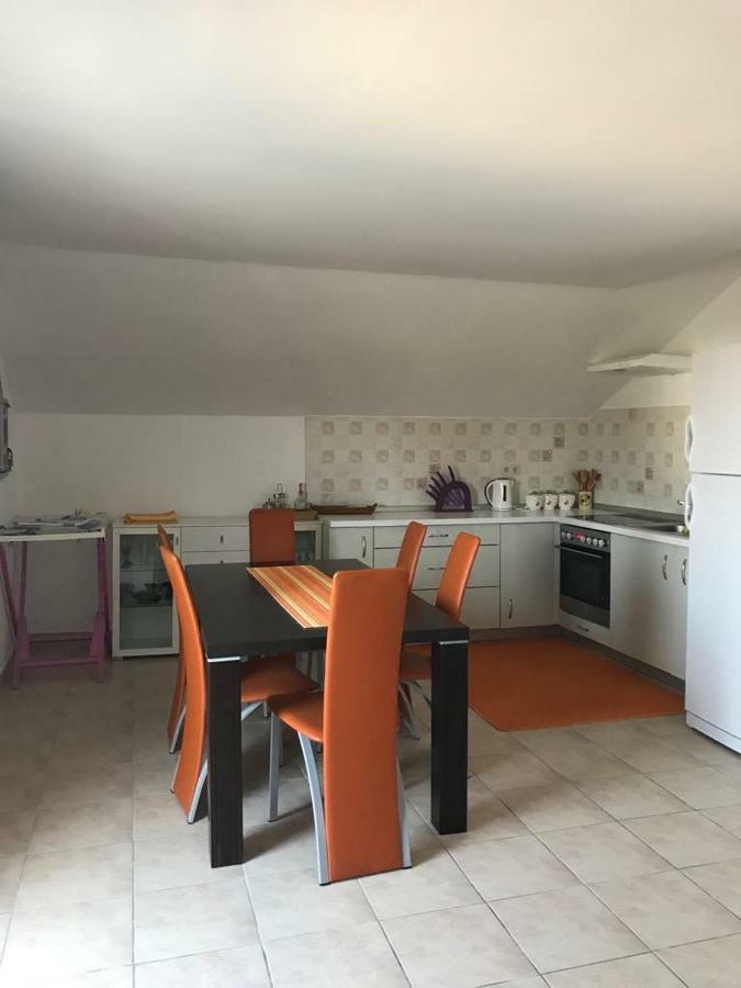 Apartmani Livk Debeljak Exteriér fotografie